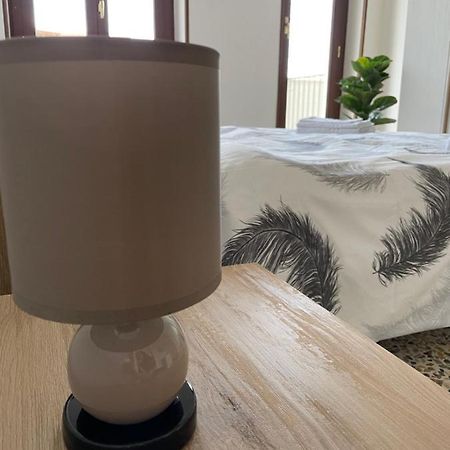 A Due Passi Dal Castello - Appartamento Con Vista Bracciano  Zewnętrze zdjęcie