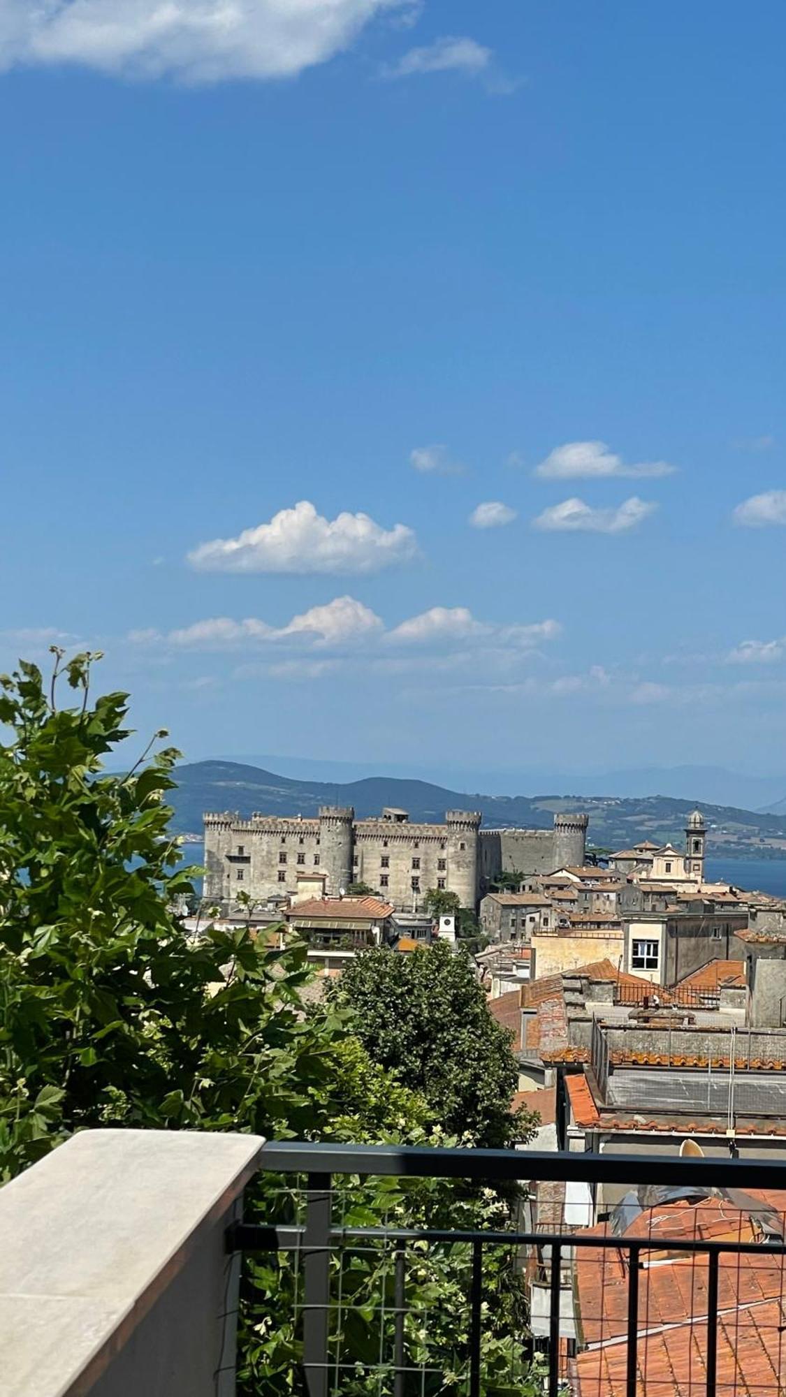 A Due Passi Dal Castello - Appartamento Con Vista Bracciano  Zewnętrze zdjęcie